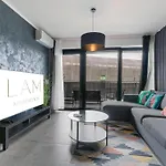 Lam Felidae - Ac - Balcony * Bratislava